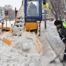 За прошедшие сутки с улиц Казани вывезли более 4 тонн снега