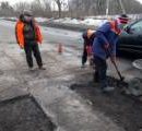 Ямочный ремонт дорог в Украине не будут делать