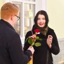 Казань расцвела алыми розами и улыбками девушек к старту шоу «Холостяк»