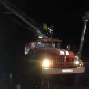 Ночью спасатели в Татарстане вывели из горящей пятиэтажки более 30 человек
