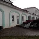 В Татарстане штормовым ветром сорвало крышу здания