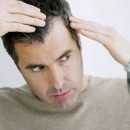 После коронавируса начинают выпадать волосы: россияне жалуются на последствия болезни