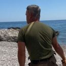 В Крыму охранник с плетью гонял отдыхающих на пляже