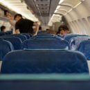 Самолет с российским сенатором экстренно сел после смерти пассажирки