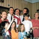 Боярский опубликовал фото застолья с Собчак в детстве