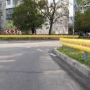 В Днепровском районе обустроили кольцевой перекресток на аварийно-опасной дороге