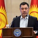 Исполняющий обязанности президента Киргизии сложил полномочия