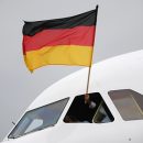 Вакцинированные жители Германии получат привилегии при путешествиях и шопинге