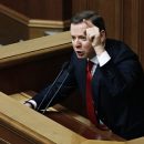 Ляшко устроил стриптиз в эфире канала Порошенко и призвал украинцев раздеться