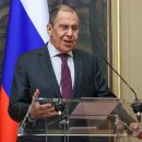 Лавров шуткой ответил на заявления о вмешательстве Москвы в иностранные дела