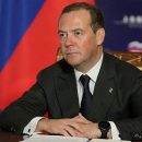 Медведев назвал обновленную Конституцию обеспечивающей развитие России