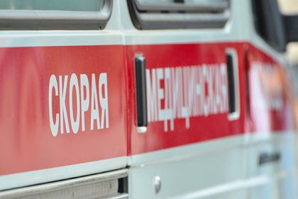 Россиянка родила ребенка в подъезде и оставила там же Россиянка родила ребенка в подъезде и оставила там же