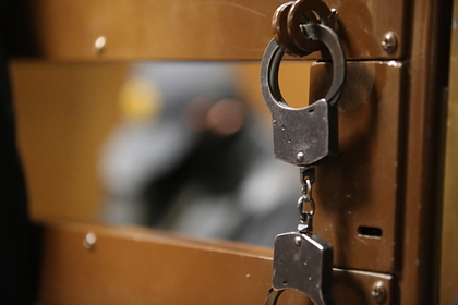 Жену арестованного за избиение детей битой россиянина отправили в СИЗО Жену арестованного за избиение детей битой россиянина отправили в СИЗО