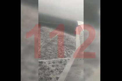 Опубликовано видео посадки SSJ-100 на недостроенную полосу