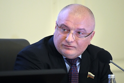 Названа возможная дата общероссийского голосования по поправкам к Конституции Названа возможная дата общероссийского голосования по поправкам к Конституции
