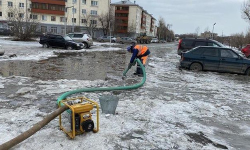 Глава Кировского и Московского района Казани рассказал, как нужно бороться с лужами