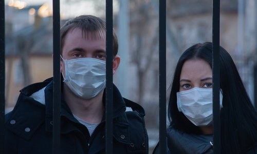 В России возбуждено первое уголовное дело за нарушение режима самоизоляции. Больной заразил человека В России возбуждено первое уголовное дело за нарушение режима самоизоляции. Больной заразил человека