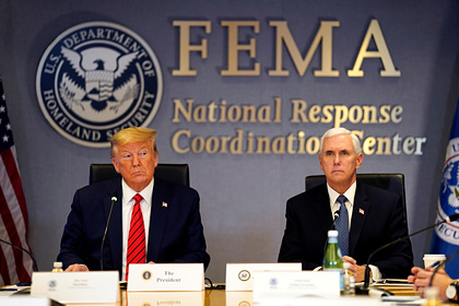 Трамп и Пенс рассказали о сдаче анализа на коронавирус Трамп и Пенс рассказали о сдаче анализа на коронавирус