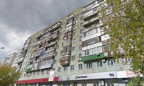 Очевидец: в Казани девушка выпала из окна седьмого этажа Очевидец: в Казани девушка выпала из окна седьмого этажа