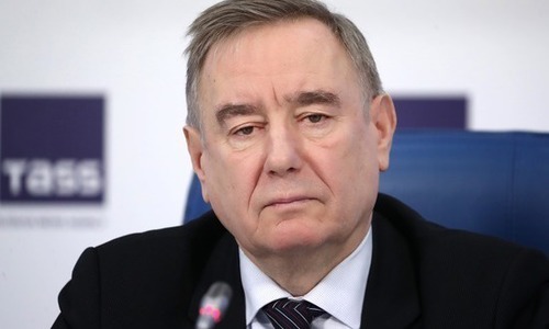 Главный эпидемиолог Минздрава рассказал, когда в стране можно будет снять все ограничения Главный эпидемиолог Минздрава рассказал, когда в стране можно будет снять все ограничения