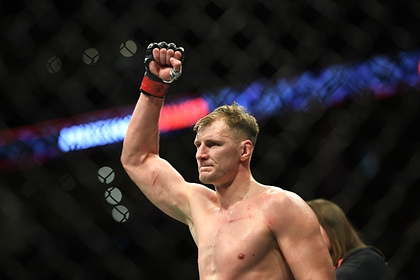 Бывший боец UFC посмеялся над высоким местом Волкова в рейтинге промоушена Бывший боец UFC посмеялся над высоким местом Волкова в рейтинге промоушена