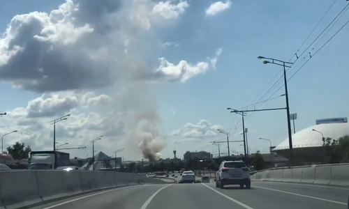 В центре Казани загорелся заброшенный дом, спасли двух женщин. Видео В центре Казани загорелся заброшенный дом, спасли двух женщин. Видео