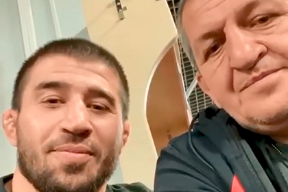 Российский боец UFC вспомнил о работе с Абдулманапом Нурмагомедовым Российский боец UFC вспомнил о работе с Абдулманапом Нурмагомедовым