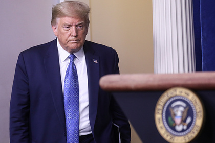 Трамп рассказал о доставляющих ему неприятности твитах Трамп рассказал о доставляющих ему неприятности твитах