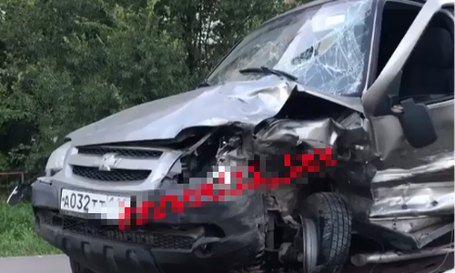 В Казани трех студенток медколледжа госпитализировали после серьезной аварии