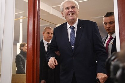 Появились подробности госпитализации президента Чехии Появились подробности госпитализации президента Чехии