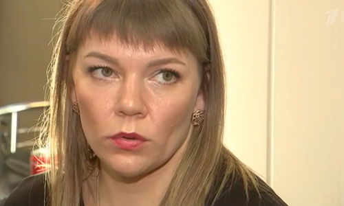 Женщина, которая избила маленького сына в Казани, попала на Первый канал Женщина, которая избила маленького сына в Казани, попала на Первый канал