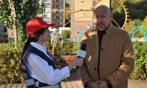Телеведущий Алексей Куличков рассказал юному корреспонденту Казани о дорожной безопасности