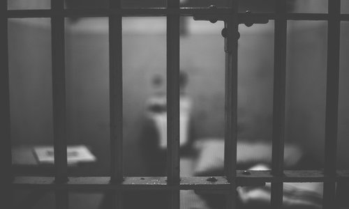 Троих подростков из Татарстана, которые убили таксиста, заключили под стражу до конца ноября Троих подростков из Татарстана, которые убили таксиста, заключили под стражу до конца ноября