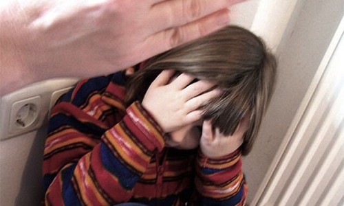 Более полугода в Татарстане мать избивала 11-летнюю дочь