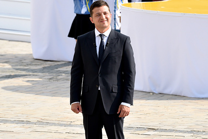 Зеленский пообещал «безопасную реинтеграцию» Крыма и Донбасса Зеленский пообещал «безопасную реинтеграцию» Крыма и Донбасса