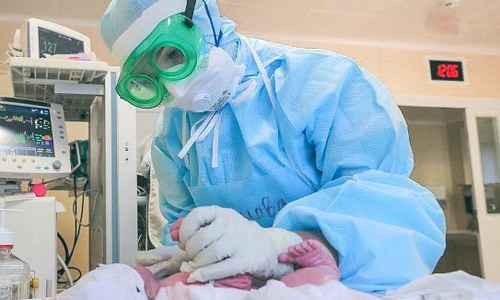 Беременную женщину, больную коронавирусом, «откачали» врачи РКБ Татарстана Беременную женщину, больную коронавирусом, «откачали» врачи РКБ Татарстана