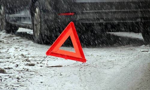 Женщину, которая шла посреди дороги в Татарстане, сбил «Мерседес»