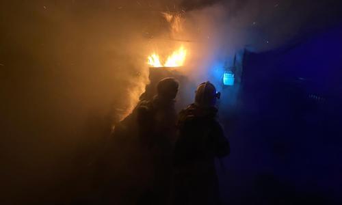 Пожарные нашли сгоревшего мужчину после тушения дома в Татарстане Пожарные нашли сгоревшего мужчину после тушения дома в Татарстане