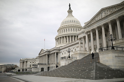 В США представили помощь экономике на сотни миллиардов долларов В США представили помощь экономике на сотни миллиардов долларов