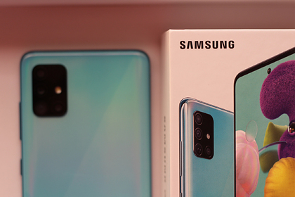 Samsung вслед за Apple откажется от зарядника для смартфона Samsung вслед за Apple откажется от зарядника для смартфона