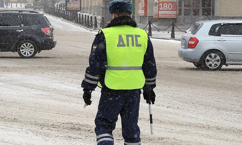 Житель Казани пожаловался на полицейских, которые оштрафовали его из-за заглохшей машины Житель Казани пожаловался на полицейских, которые оштрафовали его из-за заглохшей машины