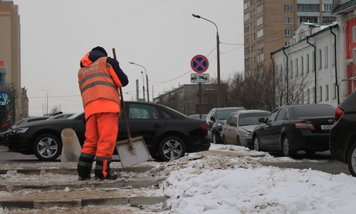 Хозяин магазина, недовольный уборкой снега, выстрелил в дворника
