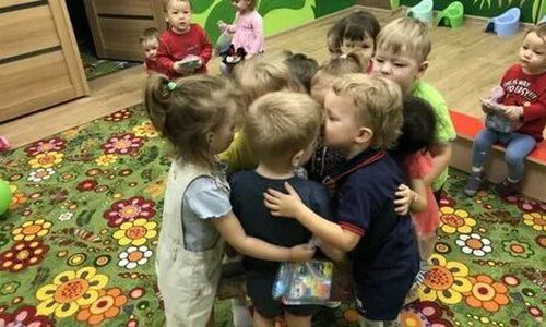 Дети это ели: в детсадах республики Татарстан проверка обнаружила просроченные сосиски Дети это ели: в детсадах республики Татарстан проверка обнаружила просроченные сосиски