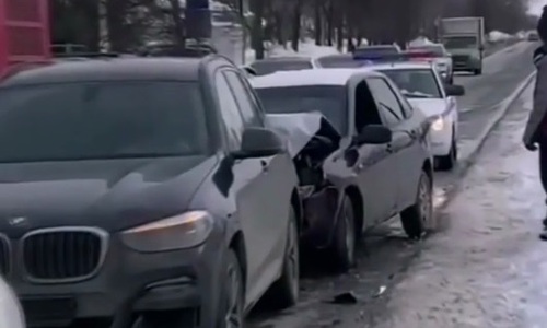 Ребенка увезли в больницу: пьяный водитель в Казани устроил ДТП с «БМВ» и «Мерседесом» Ребенка увезли в больницу: пьяный водитель в Казани устроил ДТП с «БМВ» и «Мерседесом»