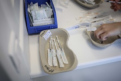 В Японии зафиксирован второй случай анафилактической реакции на вакцину Pfizer В Японии зафиксирован второй случай анафилактической реакции на вакцину Pfizer