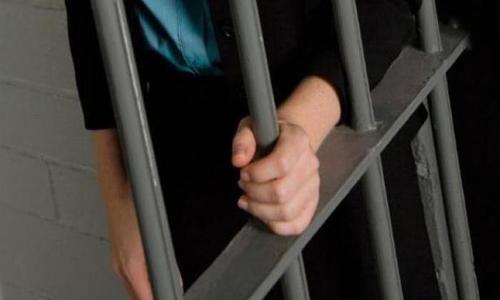 32-летняя женщина отправилась в колонию за интимные отношения с 12-летним ребенком