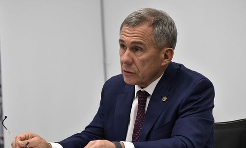 Президент Татарстана Рустам Минниханов привился от коронавируса Президент Татарстана Рустам Минниханов привился от коронавируса