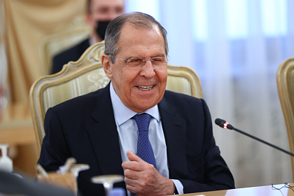Лавров пошутил по поводу встречи Байдена и Путина