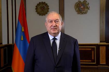 Президент Армении обратился к народу перед выборами в кризисной ситуации Президент Армении обратился к народу перед выборами в кризисной ситуации