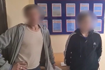 13-летний российский школьник вез домой пьяного отца и попал на видео 13-летний российский школьник вез домой пьяного отца и попал на видео